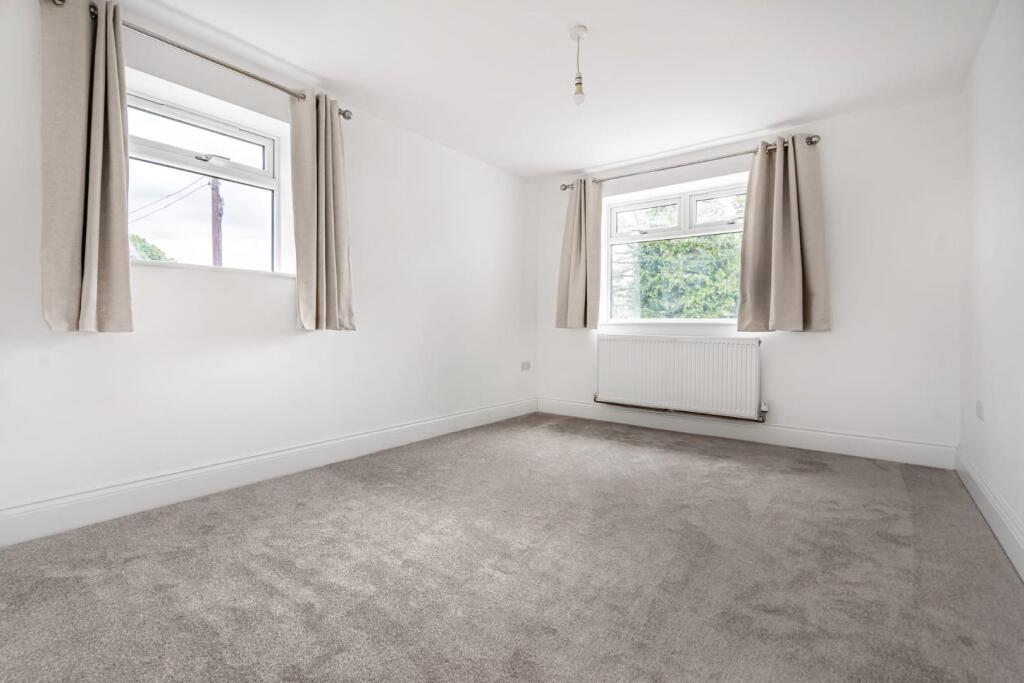 House in Bradford - View 5