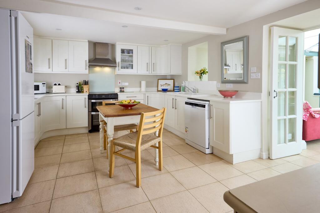 Manor Road, Sandford St. Martin, Chipping Norton, Oxfordshire photo 3