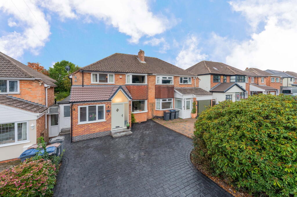 Mayland Drive, Sutton Coldfield , West Midlands,  B74 2DG photo 4