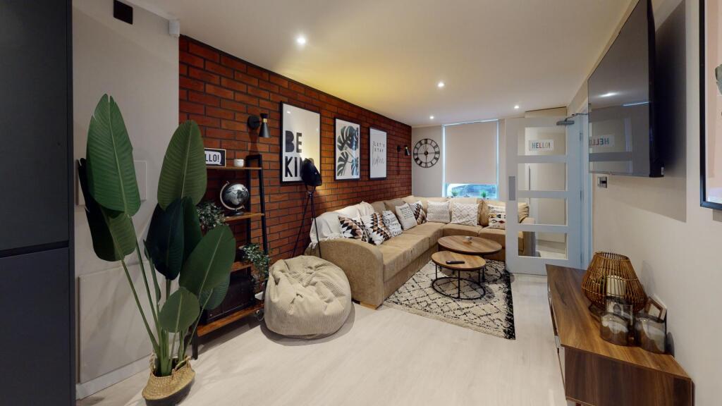 House in Nottingham - View 4