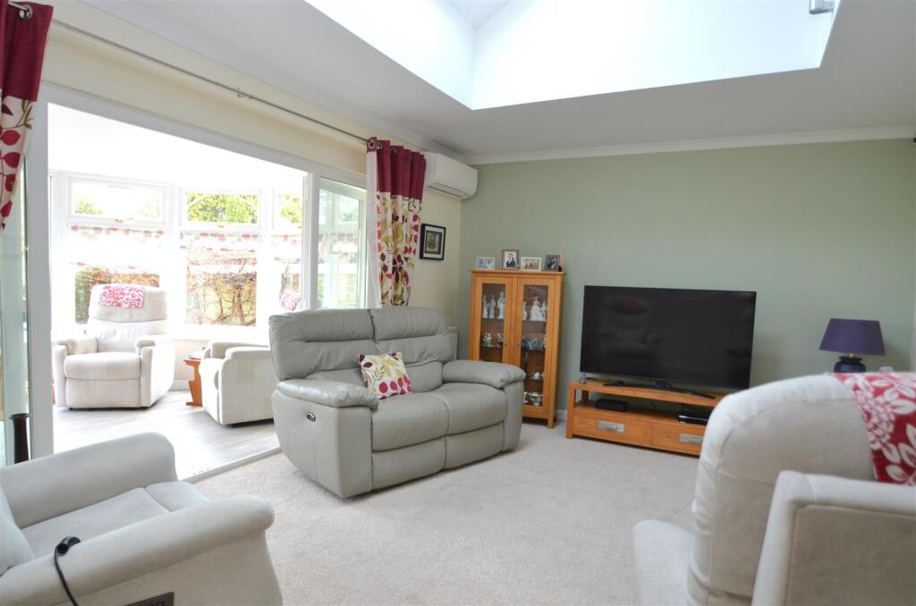 Eastway, Nailsea photo 4