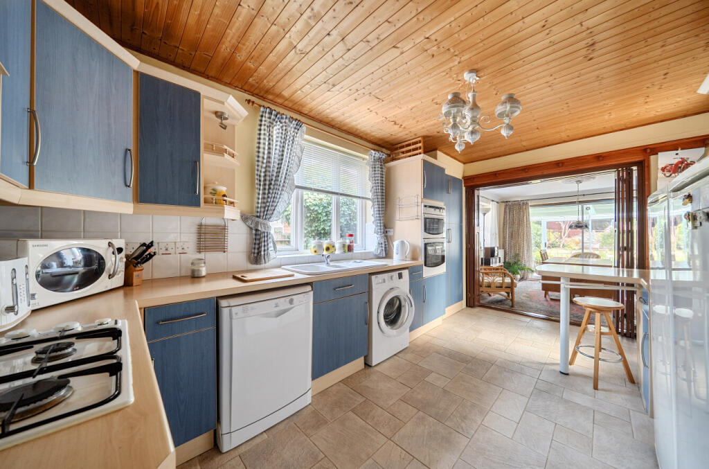House in Swindon, Wroughton - View 5