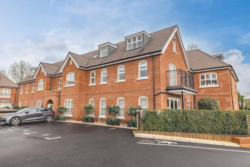 Main image of property: Meadow Court, Bangors Road South, Iver, SL0