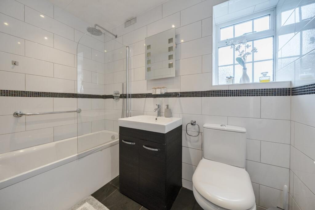 Shooters Hill Road, Blackheath, London, SE3 - Mehr