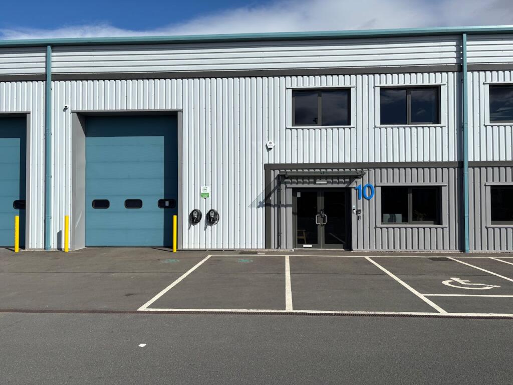 Main image of property: Unit 10, Teal Trade Park, Netherfield, Nottingham, NG14 5JX