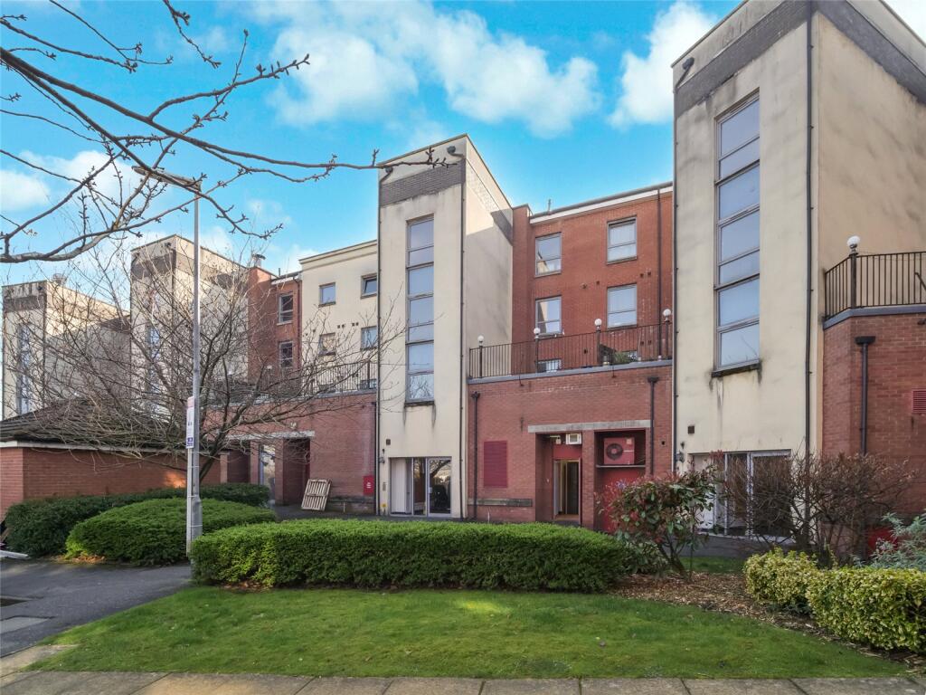 Main image of property: Alexandra Gate, Glasgow, Glasgow City, G31