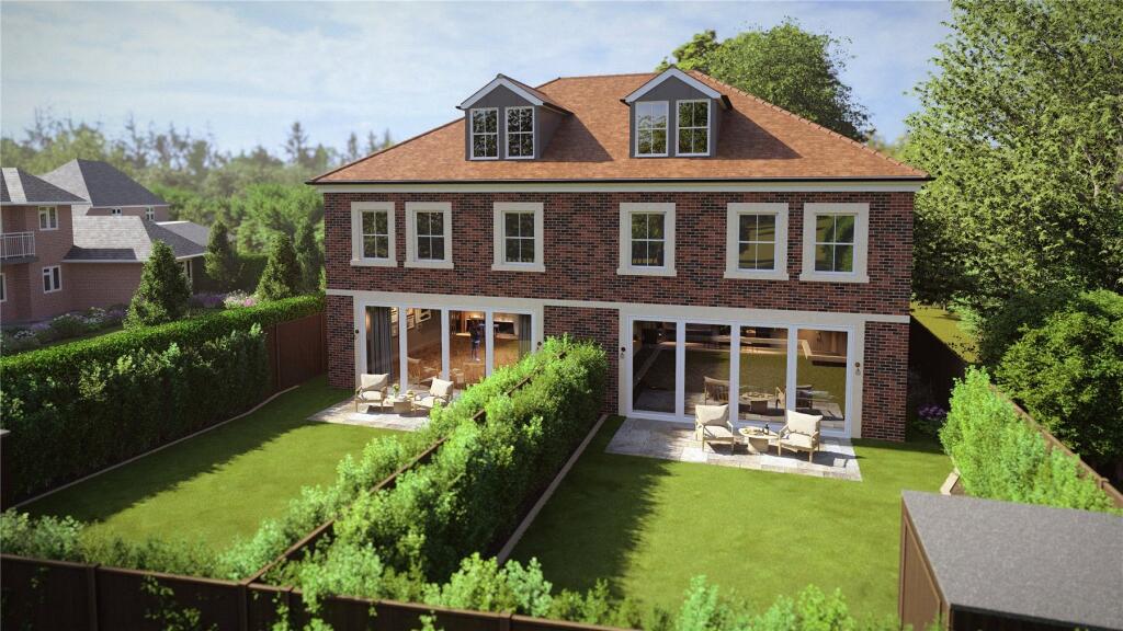 House in Kingston upon Thames - More