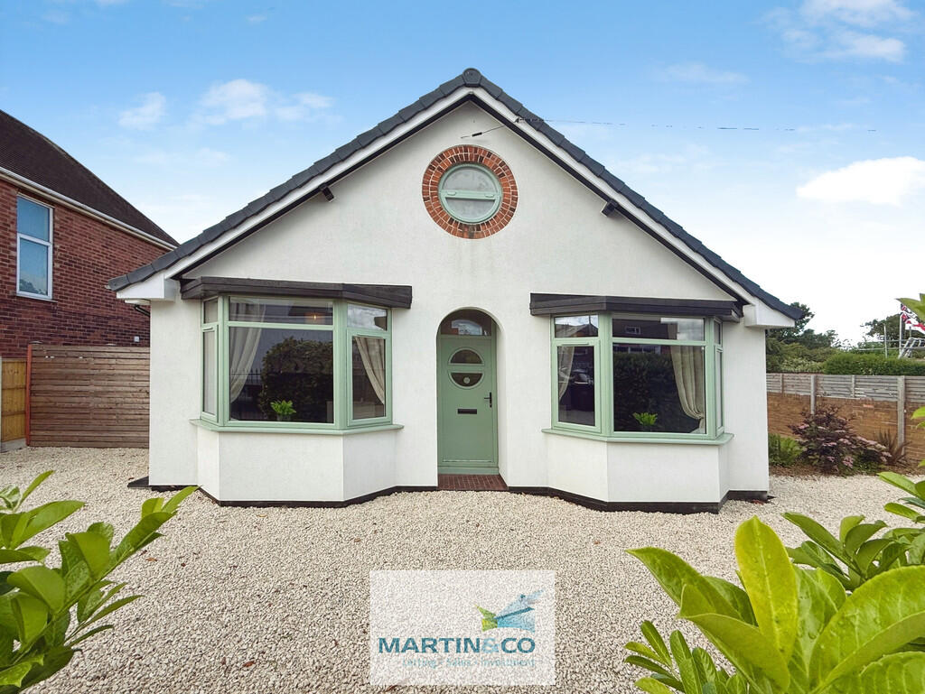 3-bed detached on Langwith Road, Langwith Junction, £240,000