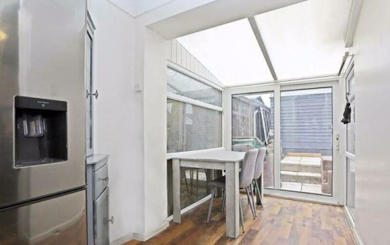 Main image of property: Bryngolau, Tonyrefail, Porth