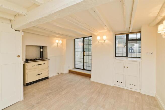 55 High Street - The Garden Cottage - Dining Room 