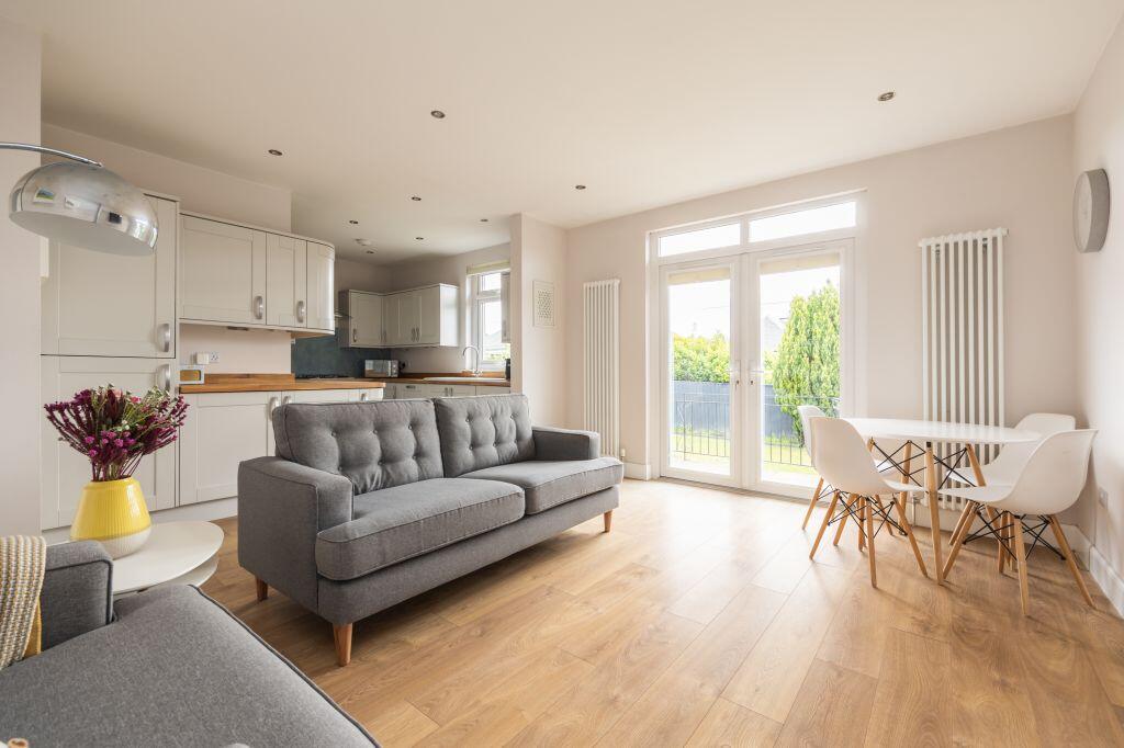 39 Pearce Avenue, Edinburgh, EH12 8SW - View 2