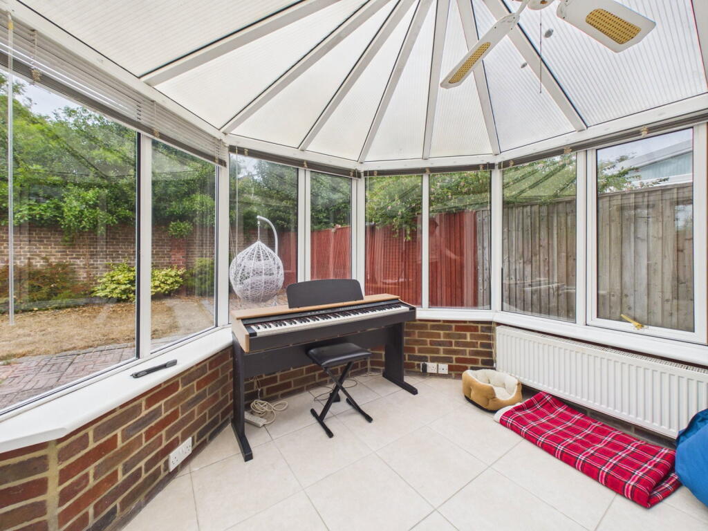 House in Brighton - View 5