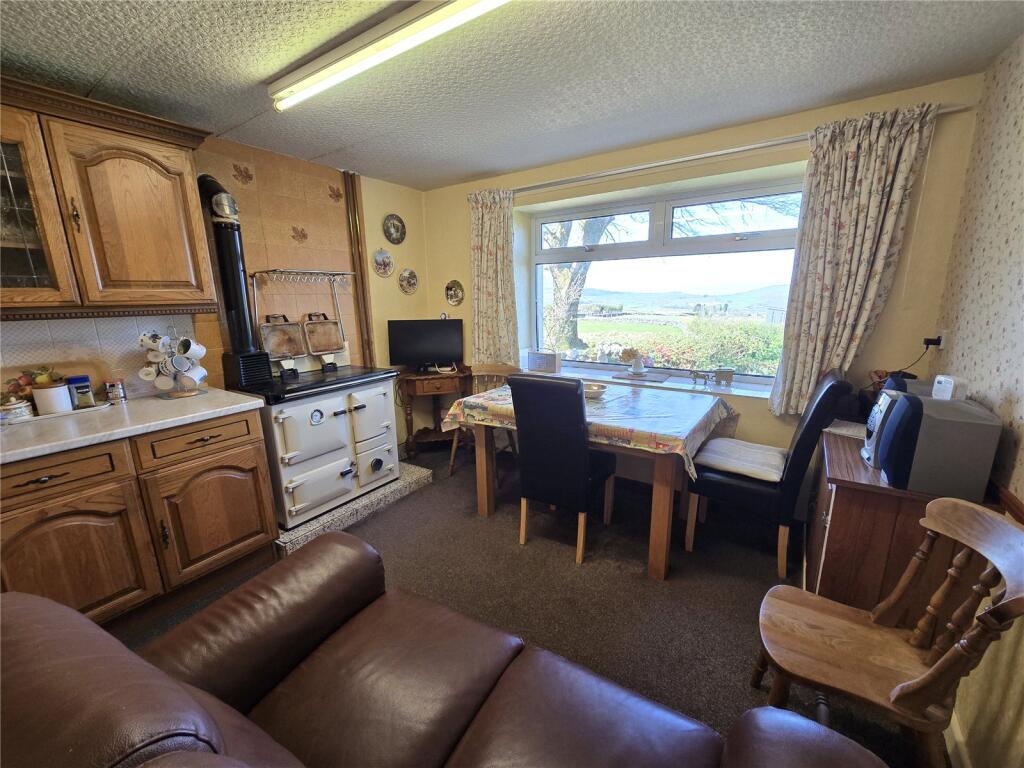 House in Tal-y-sarn, Llanllyfni - View 5