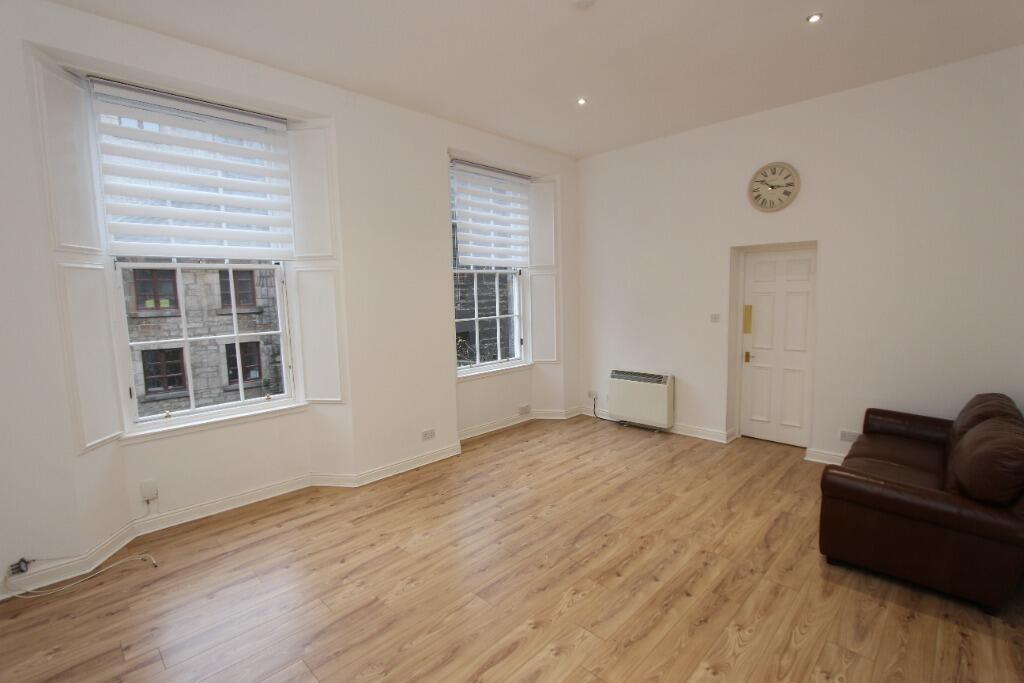 Apartment in Edinburgh - View 2