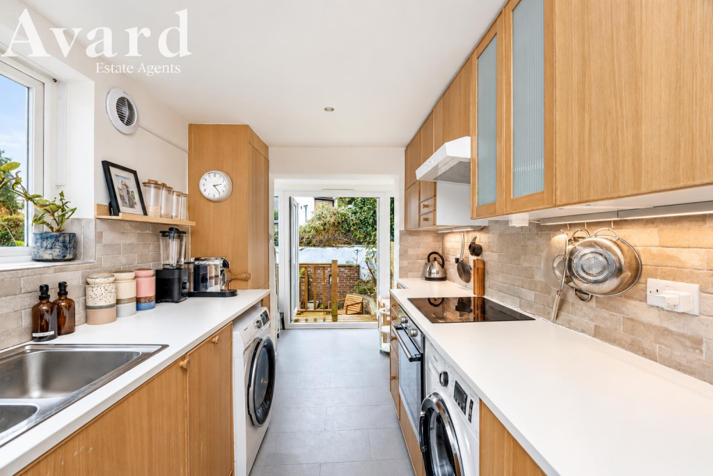 Apartment in Brighton - More