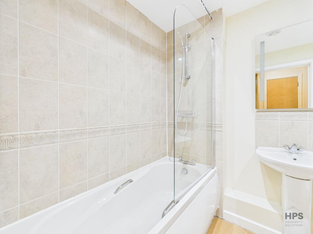Apartment in Cambridge - More