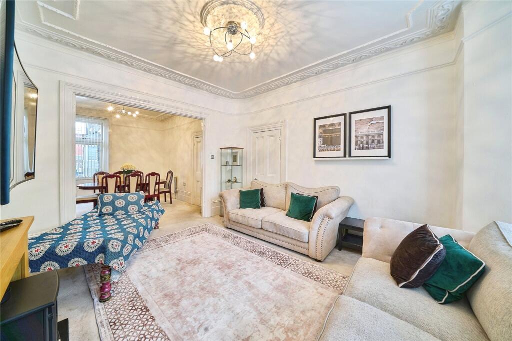 House in London - View 5