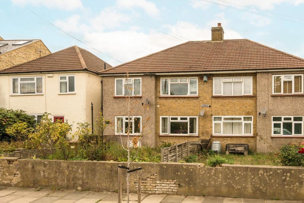 2-bed semi-detached on Brockley Rise, Forest Hill, £450,000