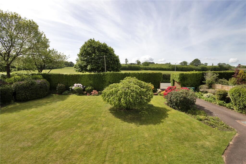 House in Sevenoaks - More