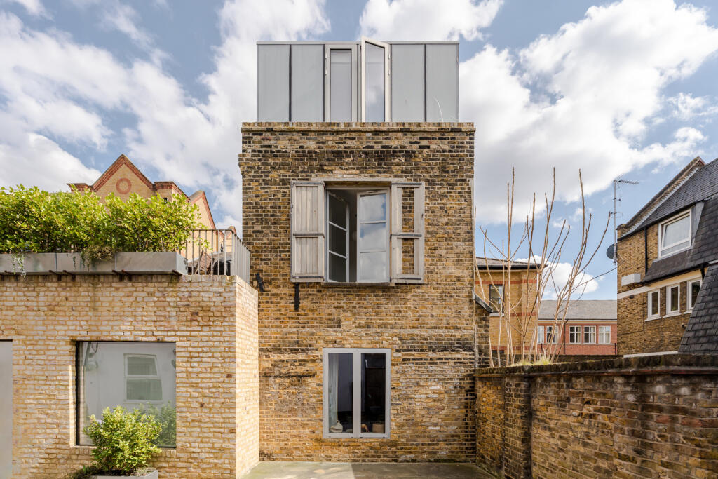 Main image of property: The Bakehouse II, Basing Court, London SE15