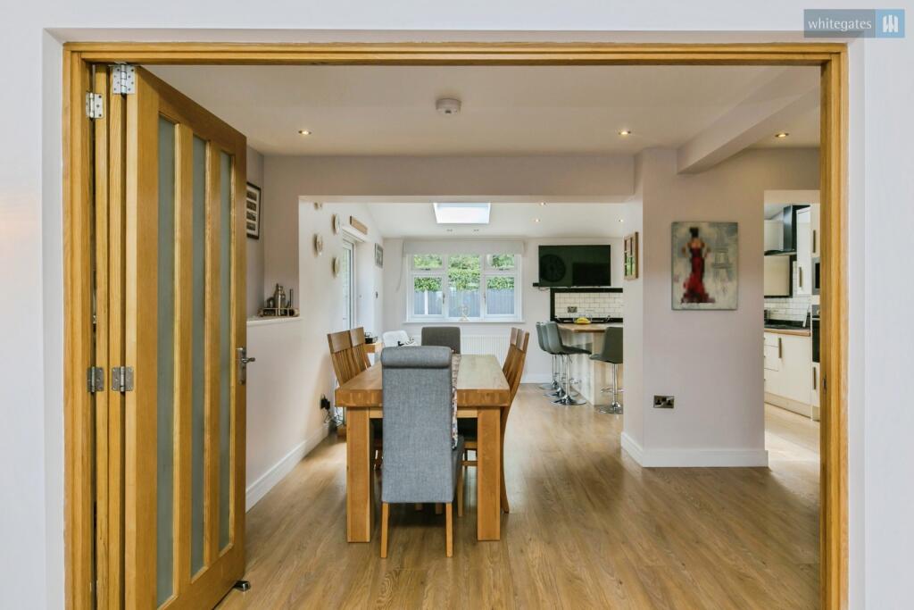 House in Bradfield Green, Leighton - More