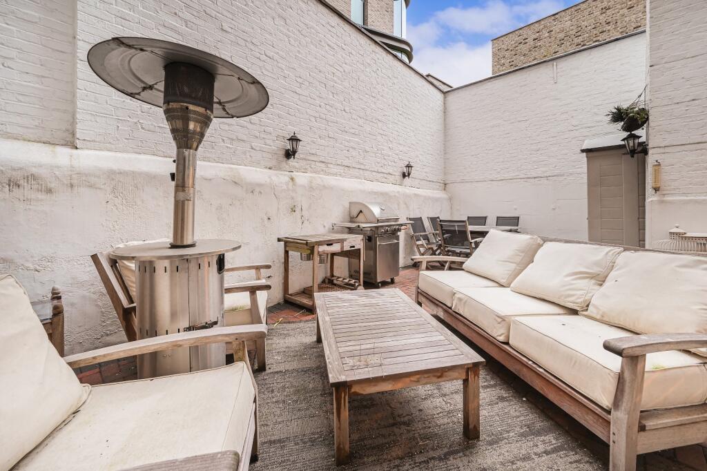 Main image of property: Buckingham Gate,
Westminster, SW1E