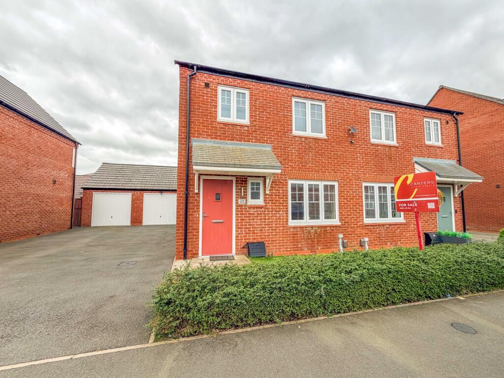 3-bed semi-detached on Edgedale Road, Nuneaton, CV11, £273,000