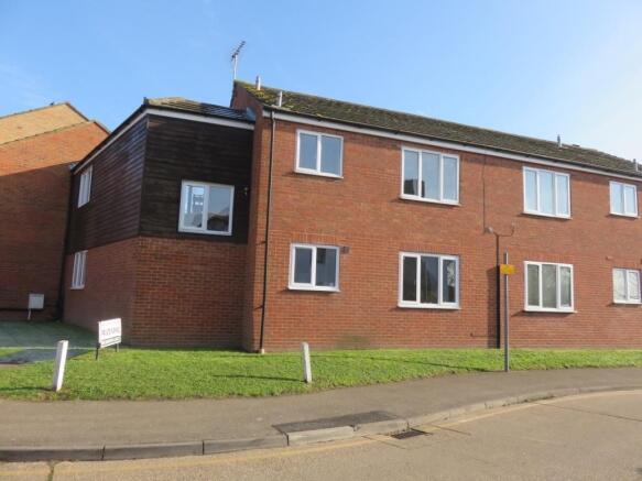 Main image of property: Gidea Close, South Ockendon, Essex, RM15