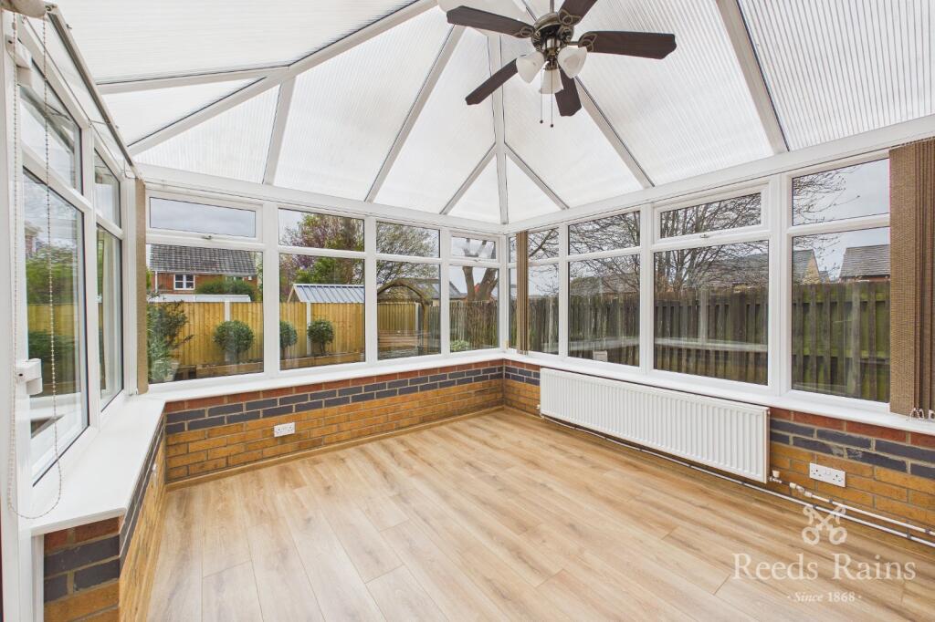 Beachill Drive, Havercroft, Wakefield, West Yorkshire, WF4 photo 4