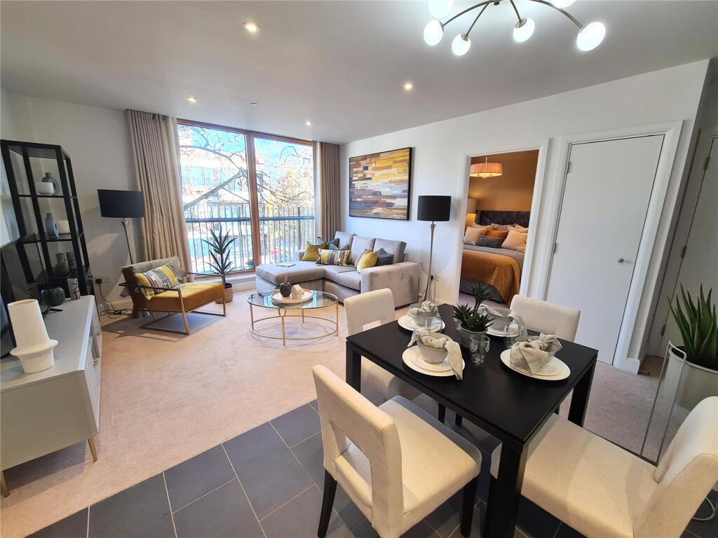 Apartment in London - View 5