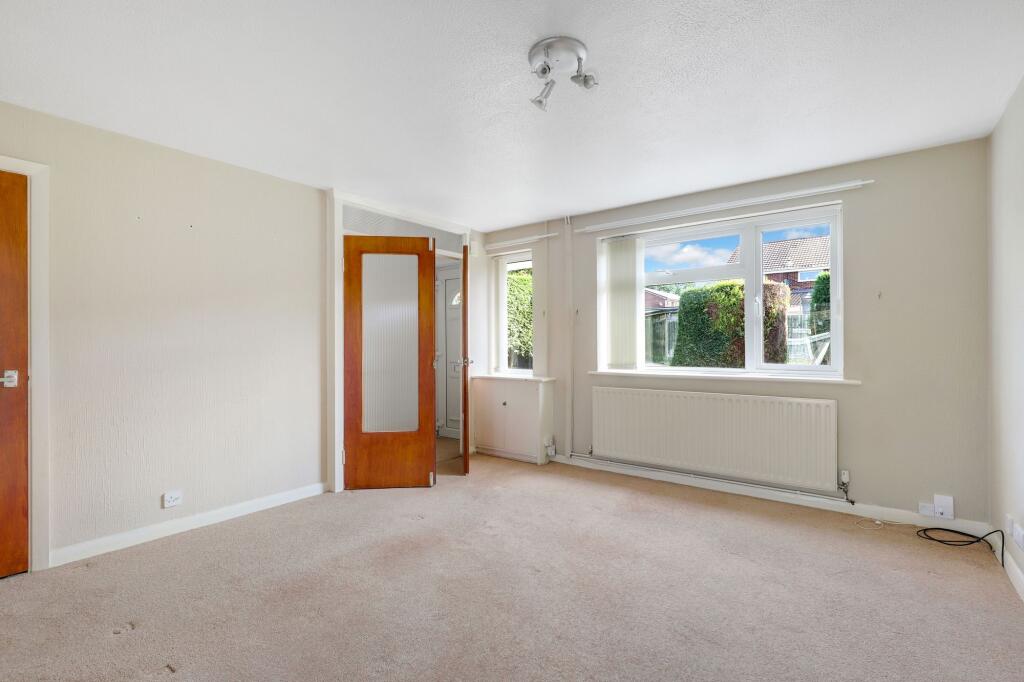 House in Gedling, Nottinghamshire - View 4