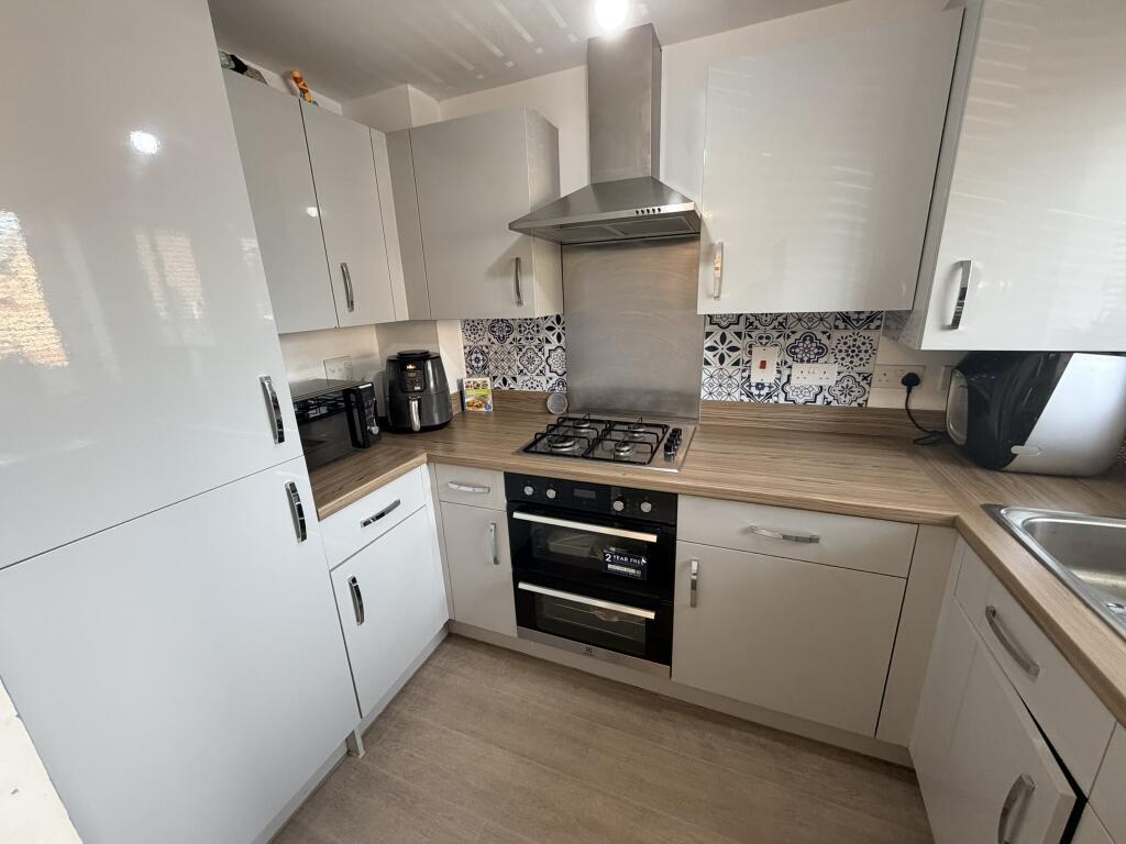 House in Milton Keynes, Wolverton and Greenleys - More