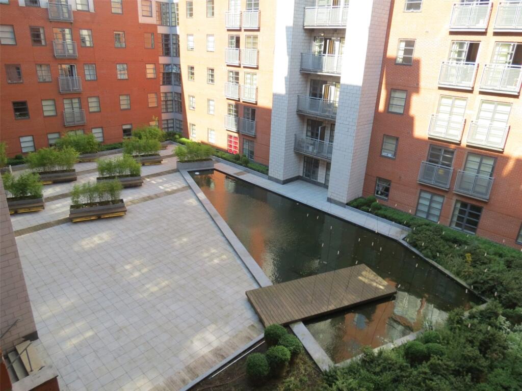 Apartment in Manchester - View 5