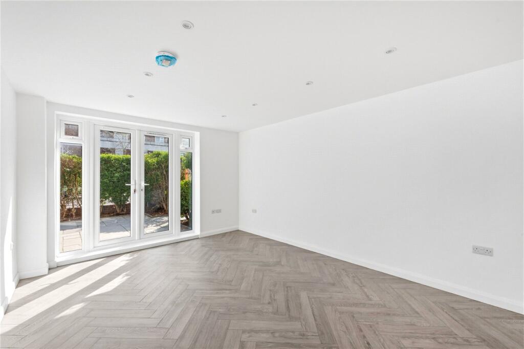 Main image of property: Weymouth Terrace, London, E2
