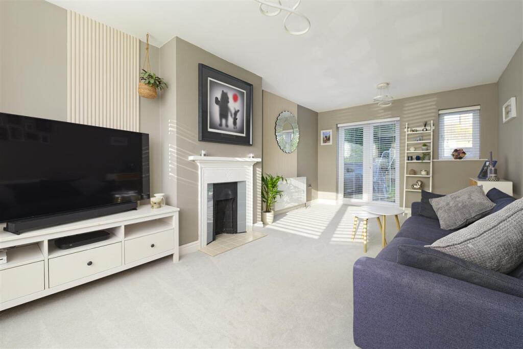 House in Canterbury - View 3