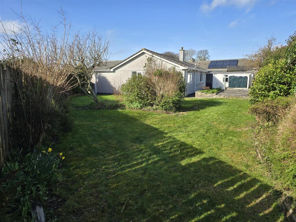 Trelinnoe Close, Launceston photo 2