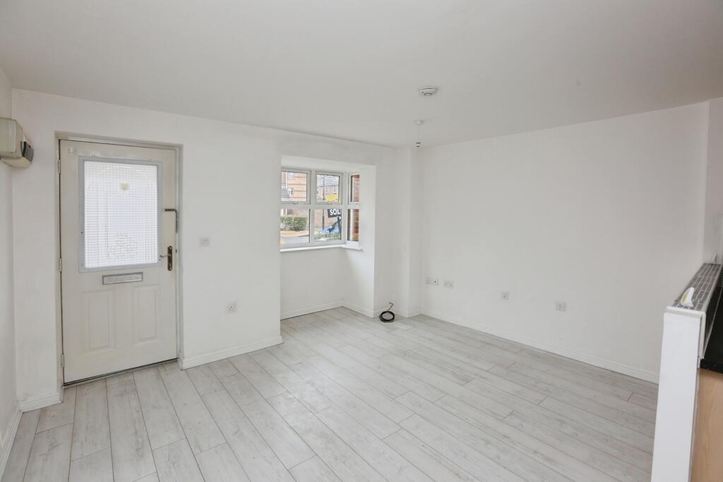 Apartment in Southampton - View 3