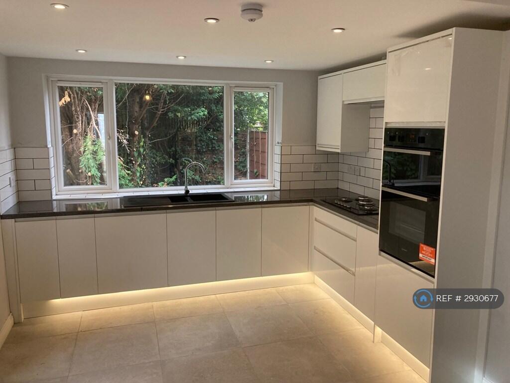 Main image of property: Dundonald Road, Manchester, M20
