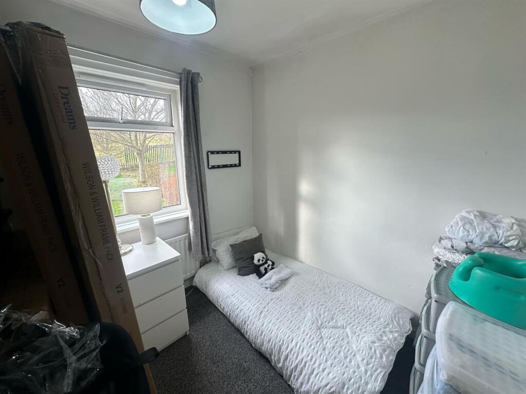 House in Bradford - View 4