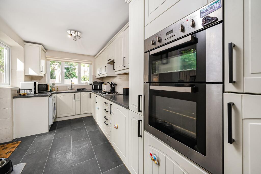 House in Southend-on-Sea, Essex - View 5