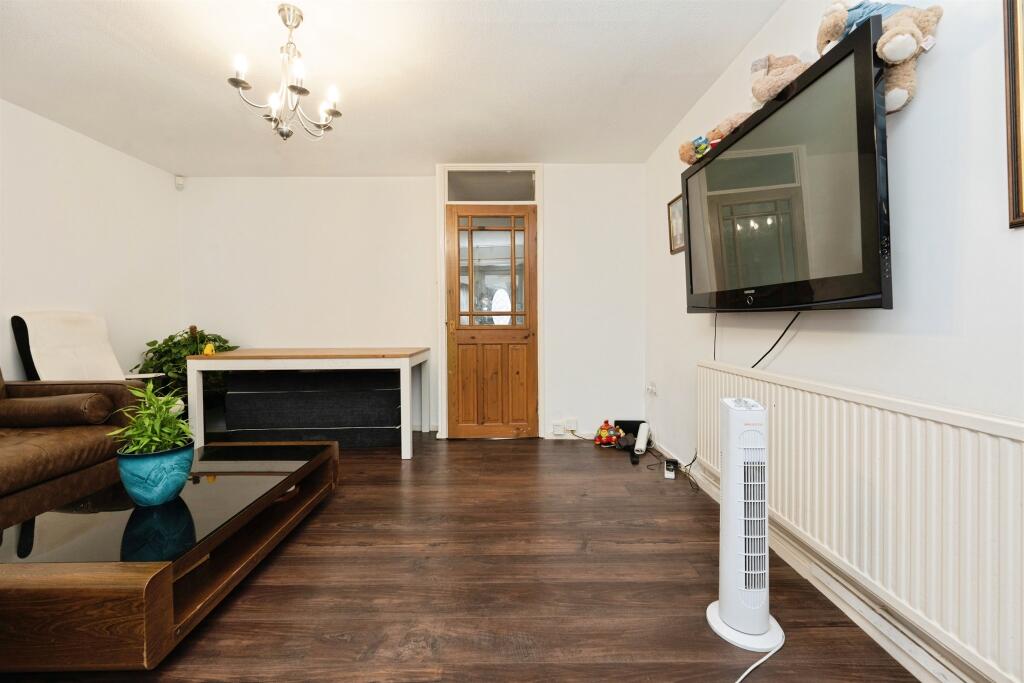 House in Watford - View 3