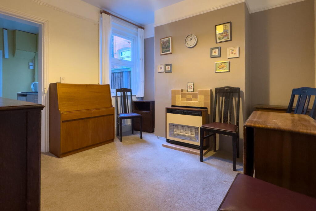 House in Southampton - View 5