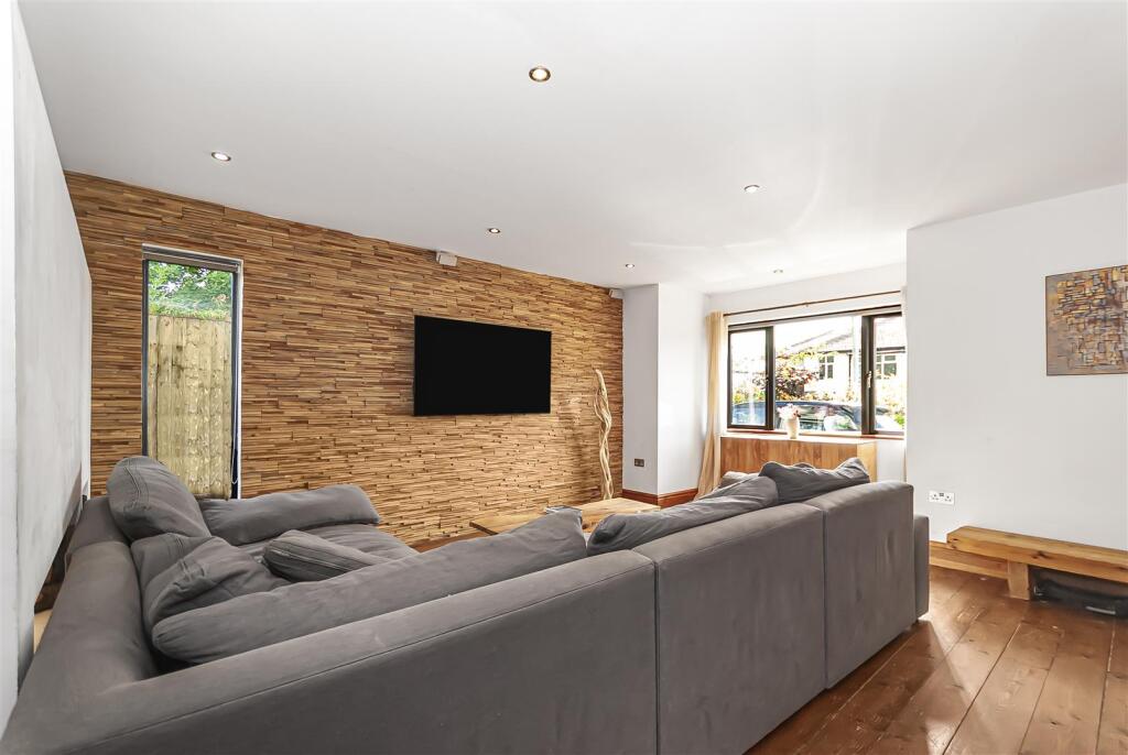 House in Bolton - View 4