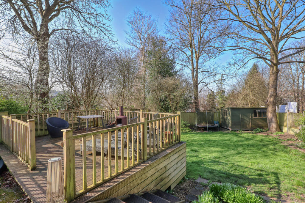 The Haystacks, High Wycombe, Buckinghamshire, HP13 photo 4