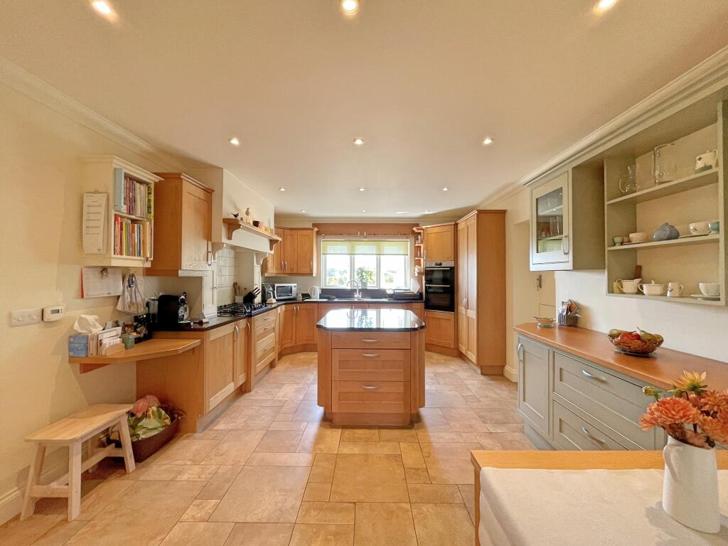 House in Colchester, Tiptree - View 3