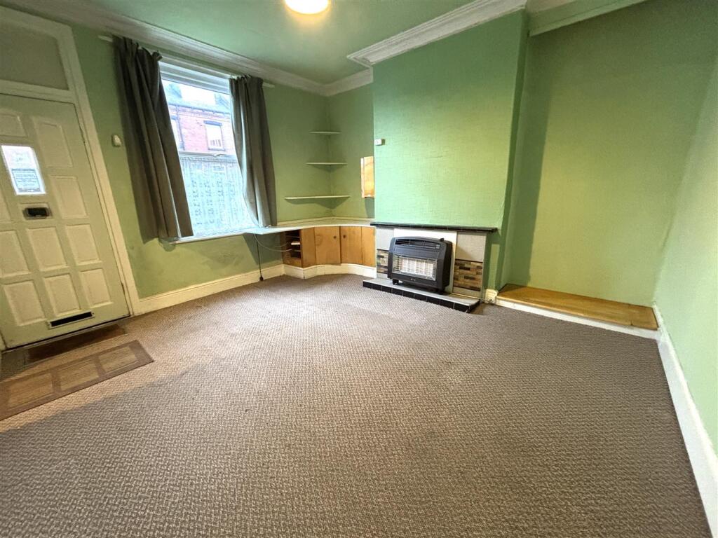 Swallow Avenue, Wortley, Leeds, LS12 photo 2