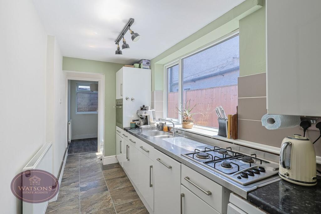 House in Broxtowe, Swingate, Kimberley - More