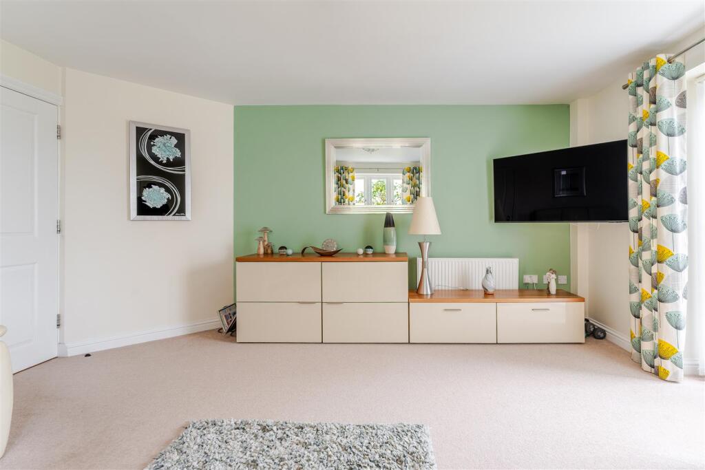 House in Claverham - View 5