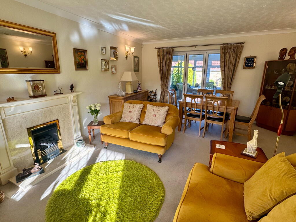 Wetherby ~ Glebe Field Drive, LS22 photo 4