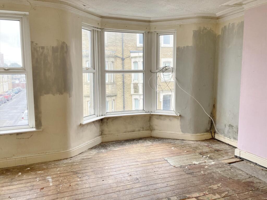 House in Lancaster - View 5